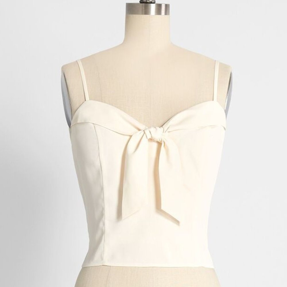 NWT Modcloth Sweetheart Surprise Tie-Front Cami
